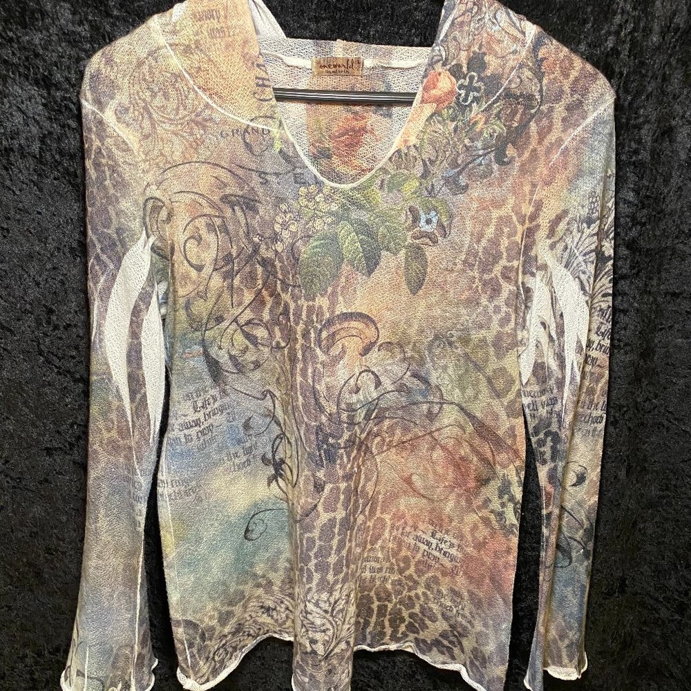 One World Long Sleeve Thin Knit Hoodie (size L)